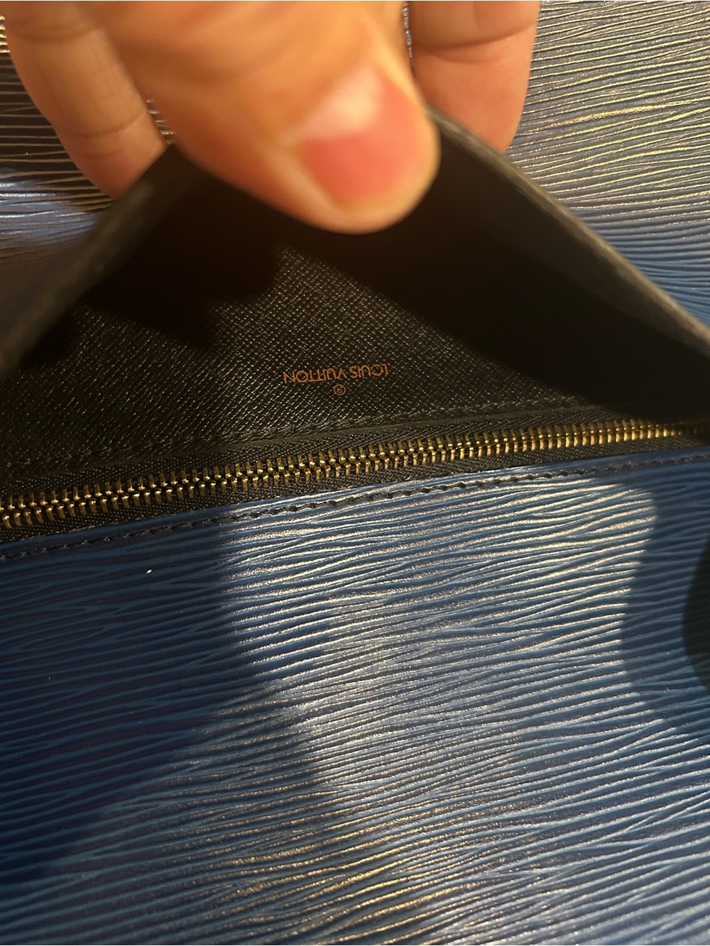 Louis Vuitton Saint Cloud gm Epi Blue Leather with coa - Picture 9 of 14